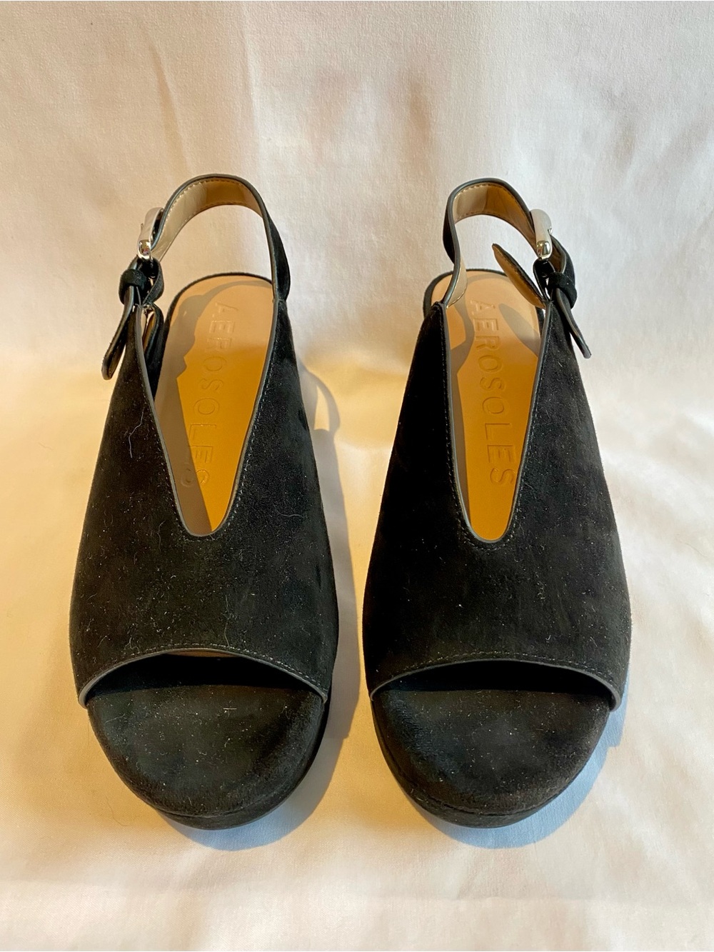 Aerosoles Cornelia Black Suede Peep-Toe Platform Sandal, size 7.5 - Picture 2 of 6